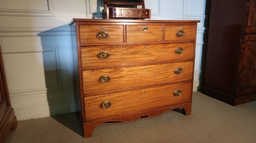 LARGE 18TH CENTURY GEORGE III MAHOGANY CHEST OF DRAWERS - ADDITIONAL PHOTO 5