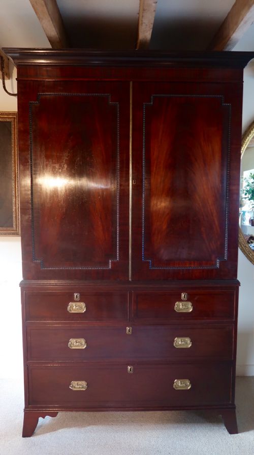 fig 4. Regency Linen Press attributed to Gillows