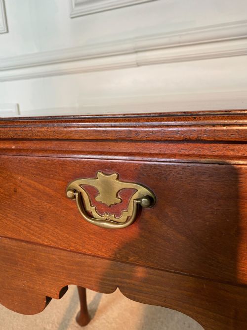 18TH CENTURY GEORGE III LOW BOY SIDE TABLE IN EXCELLENT CONDITION - ADDITIONAL PHOTO 3