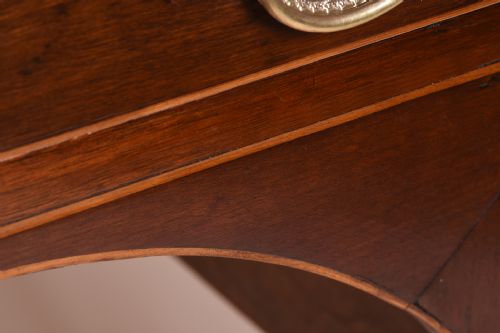 SHERATON DRESSING TABLE IN EXCELLENT CONDITION C1785 - ADDITIONAL PHOTO 3