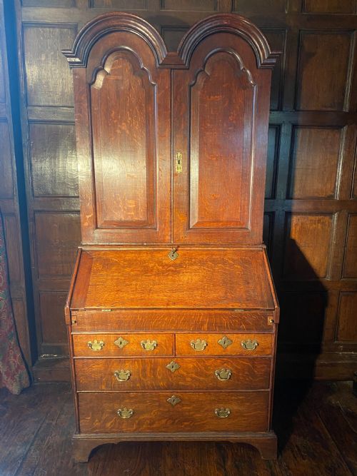 IMPRESSIVE GEORGE 1ST DOME TOP BUREAU CABINET C1720 - ADDITIONAL PHOTO 2