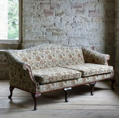 Chippendale Style Mahogany Camel Back Sofa in Superb Condition