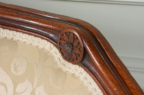 IMPRESSIVE GEORGE III HEPPLEWHITE SOFA - ADDITIONAL PHOTO 13
