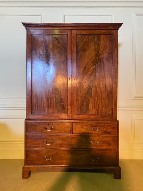 Georgian Mahogany Linen Press
