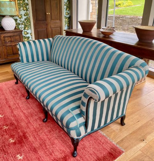 19TH CENTURY COUNTRY HOUSE SCROLL ARM SOFA - ADDITIONAL PHOTO 4