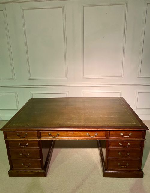 19TH CENTURY MAHOGANY LARGE PARTNERS DESK - ADDITIONAL PHOTO 5