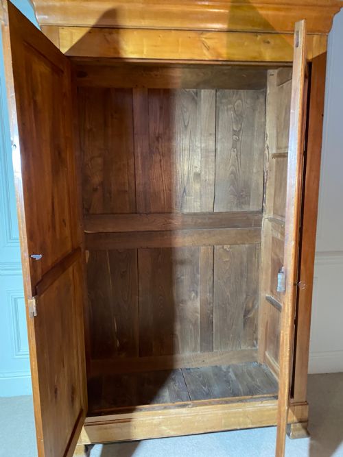 SUPERB QUALITY 19TH CENTURY CHERRY ARMOIRE WARDROBE LINEN PRESS - ADDITIONAL PHOTO 14