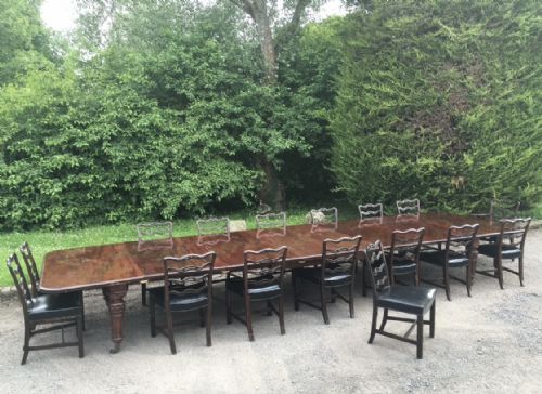 IMPRESSIVE 19TH CENTURY EXTRA LARGE EXTENDING DINING TABLE TO SEAT 1620 - ADDITIONAL PHOTO 3