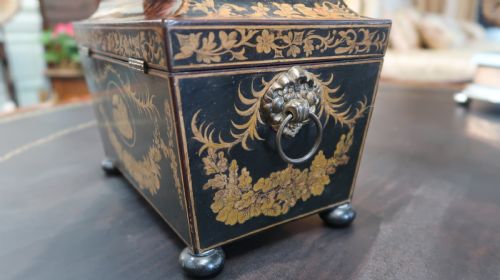 FINE EARLY REGENCY CHINOISERIE PENWORK TEA CADDY C1800 - ADDITIONAL PHOTO 3