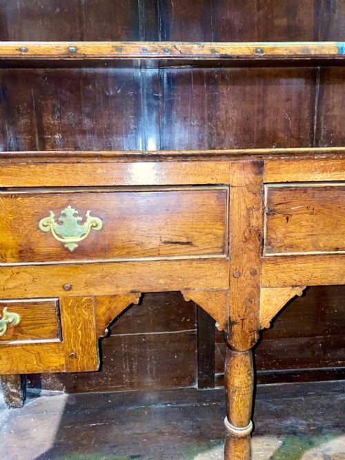 FABULOUS COUNTRY HOUSE GEORGIAN OAK DRESSER - ADDITIONAL PHOTO 3