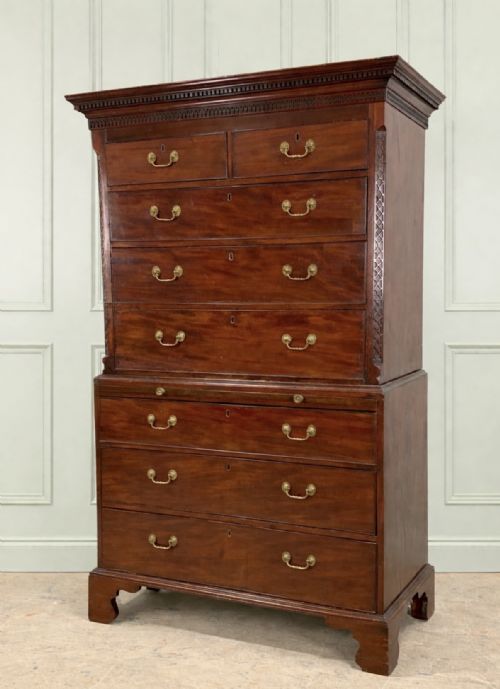 Fine 18th Century George III Chippendale period chest on chest / tallboy with brushing slide C.1775