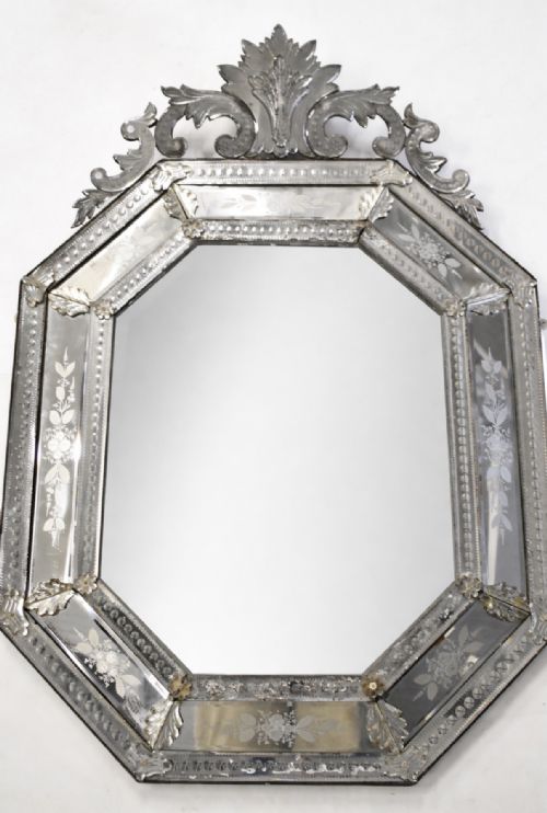 IMPRESSIVE LARGE 19TH CENTURY VENETIAN CUSHION MIRROR