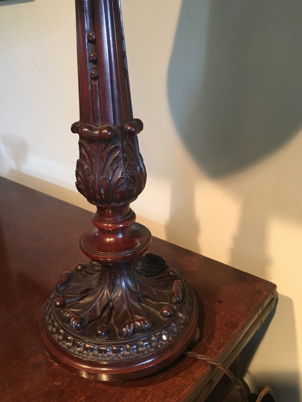 Beautiful Victorian Carved mahogany lamp View VIII