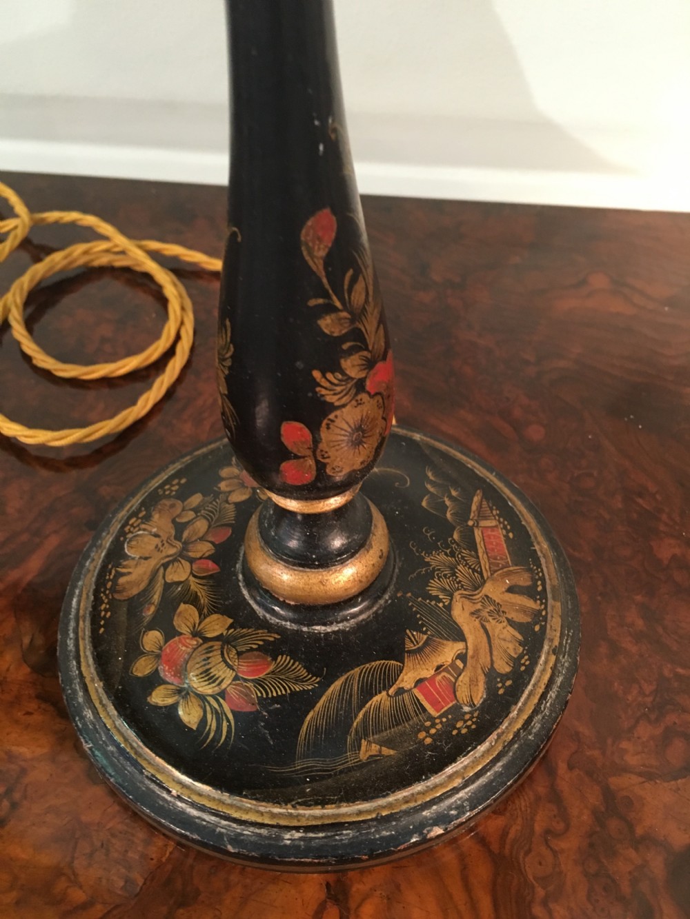 Beautiful pair of chinoiserie lamps View VIII