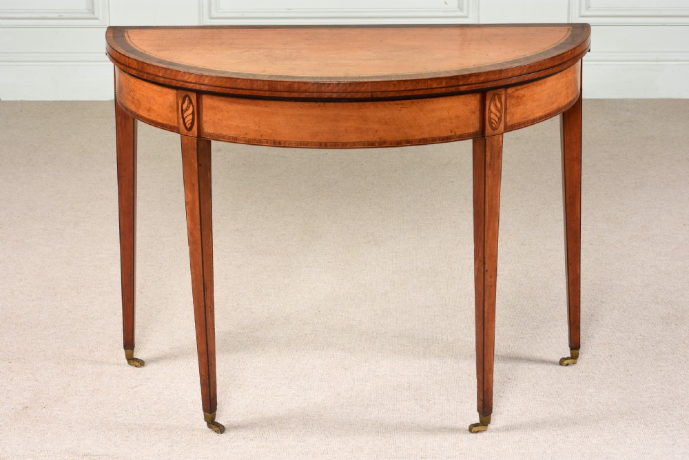 Superb 18th century George III Sheraton demi-lune card table. C.1780 View VI