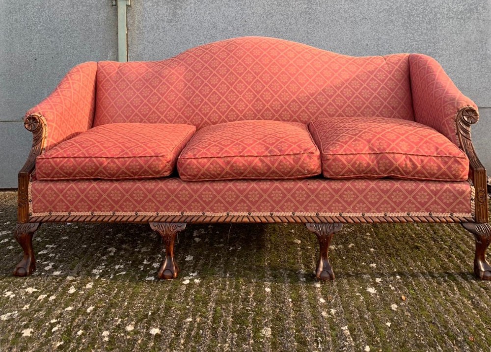 Good quality Chippendale style camel back sofa 
