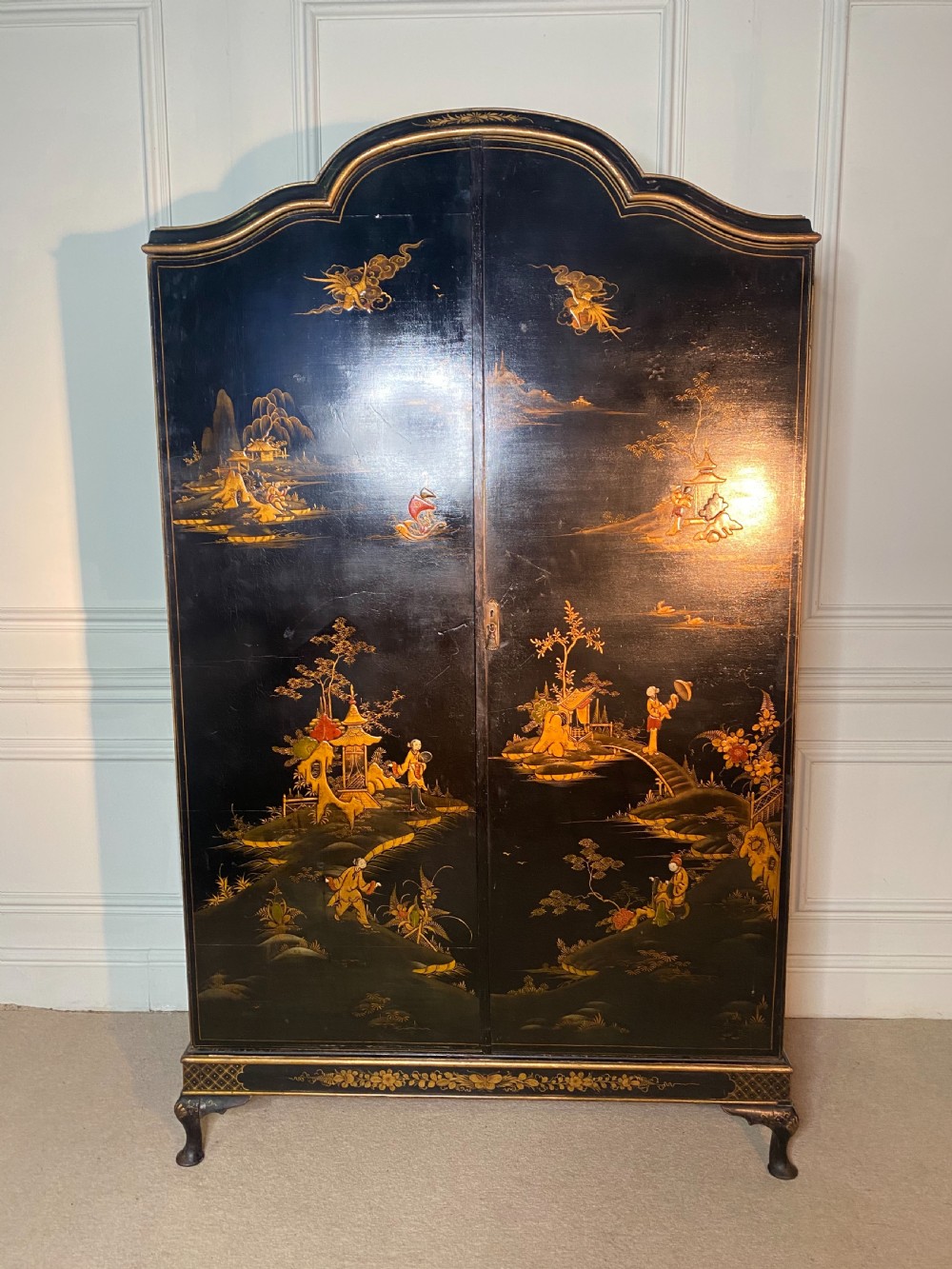 19th Century Chinoiserie wardrobe View VI