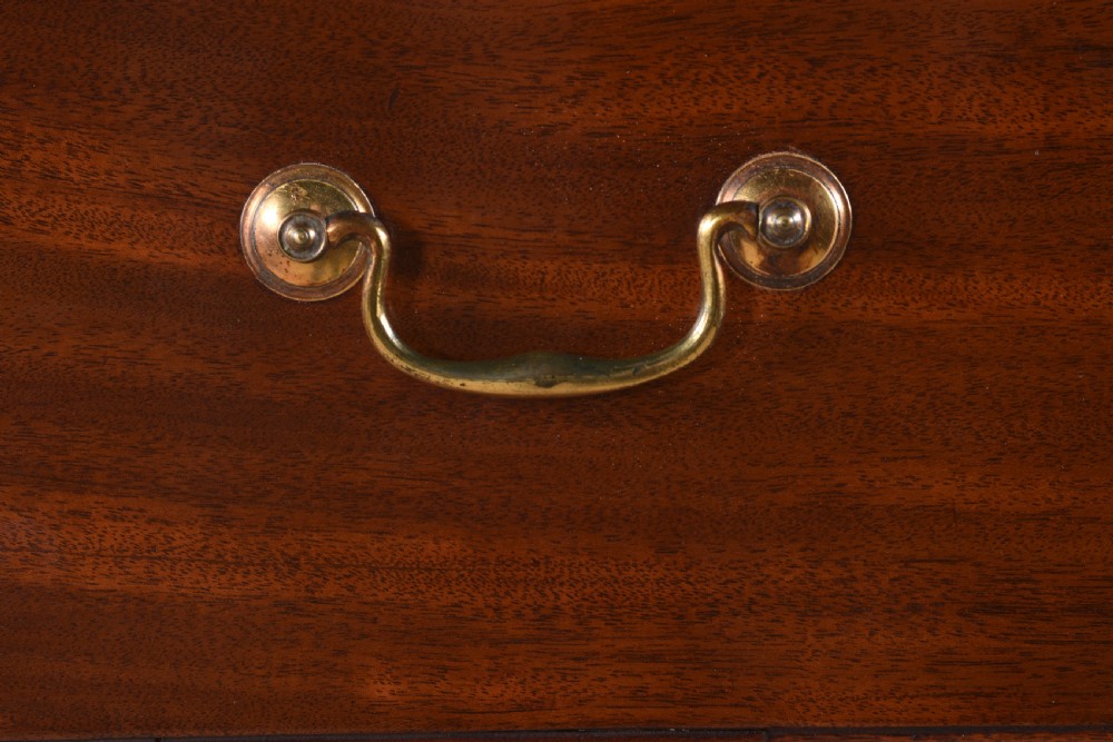 A lovely George III Sheraton Chest on Chest / Tallboy in excellent condition View III