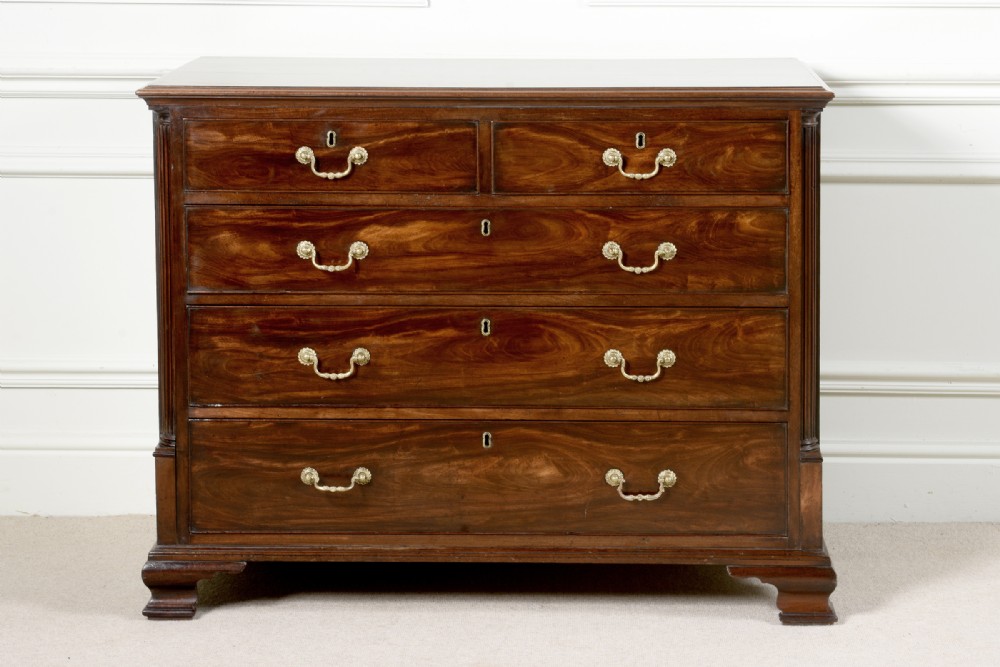 Impressive George III Chippendale period Cuban mahogany chest of drawers C.1760