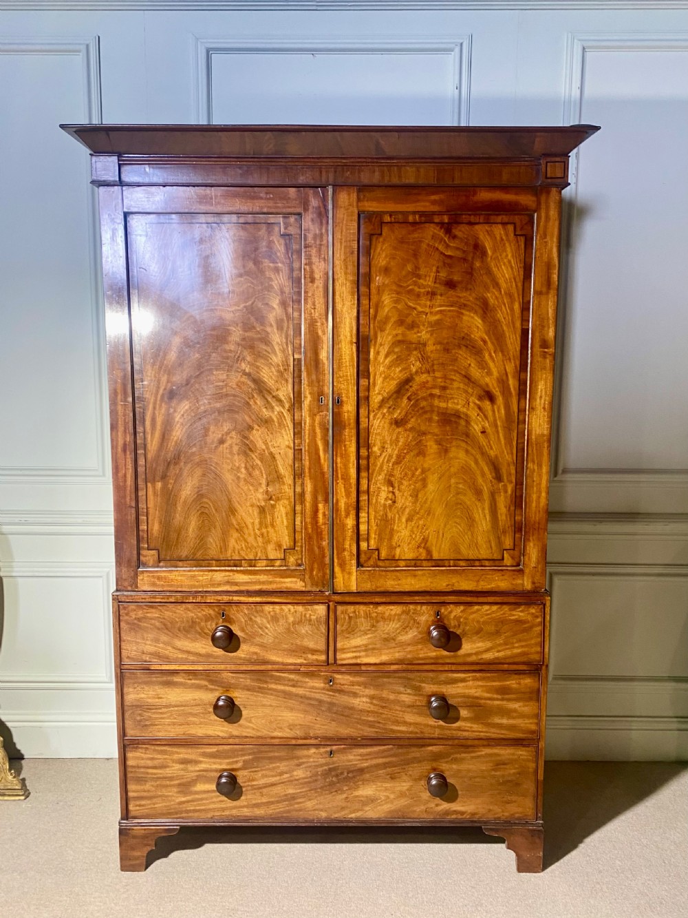 Lovely Quality Georgian Linen Press / wardrobe View II