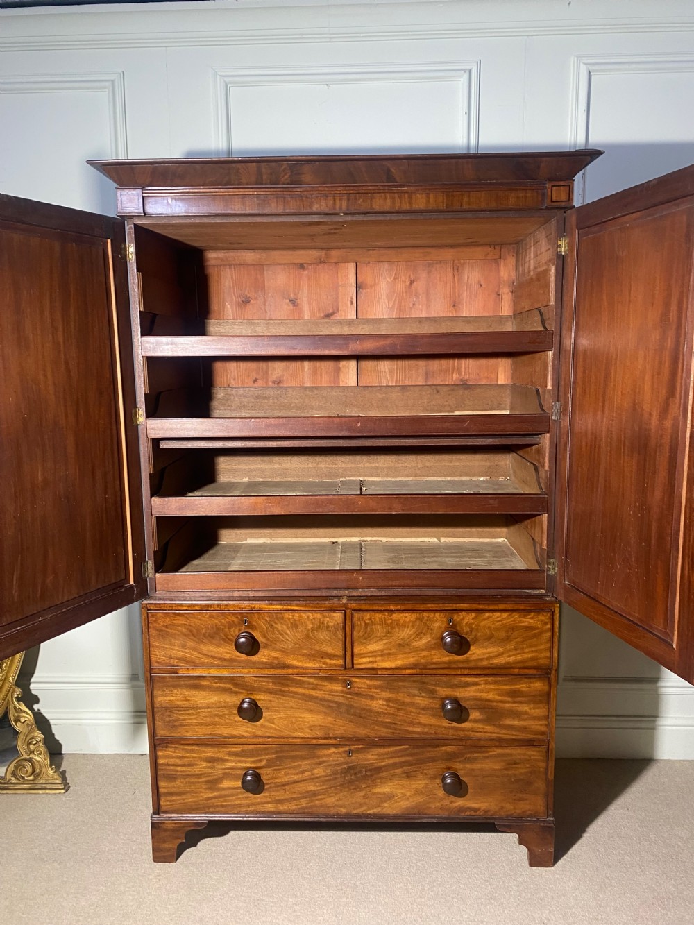 Lovely Quality Georgian Linen Press / wardrobe View XIV