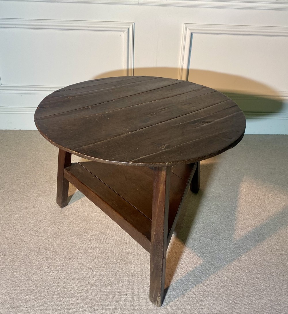 18th Century Welsh Oak Cricket table View III