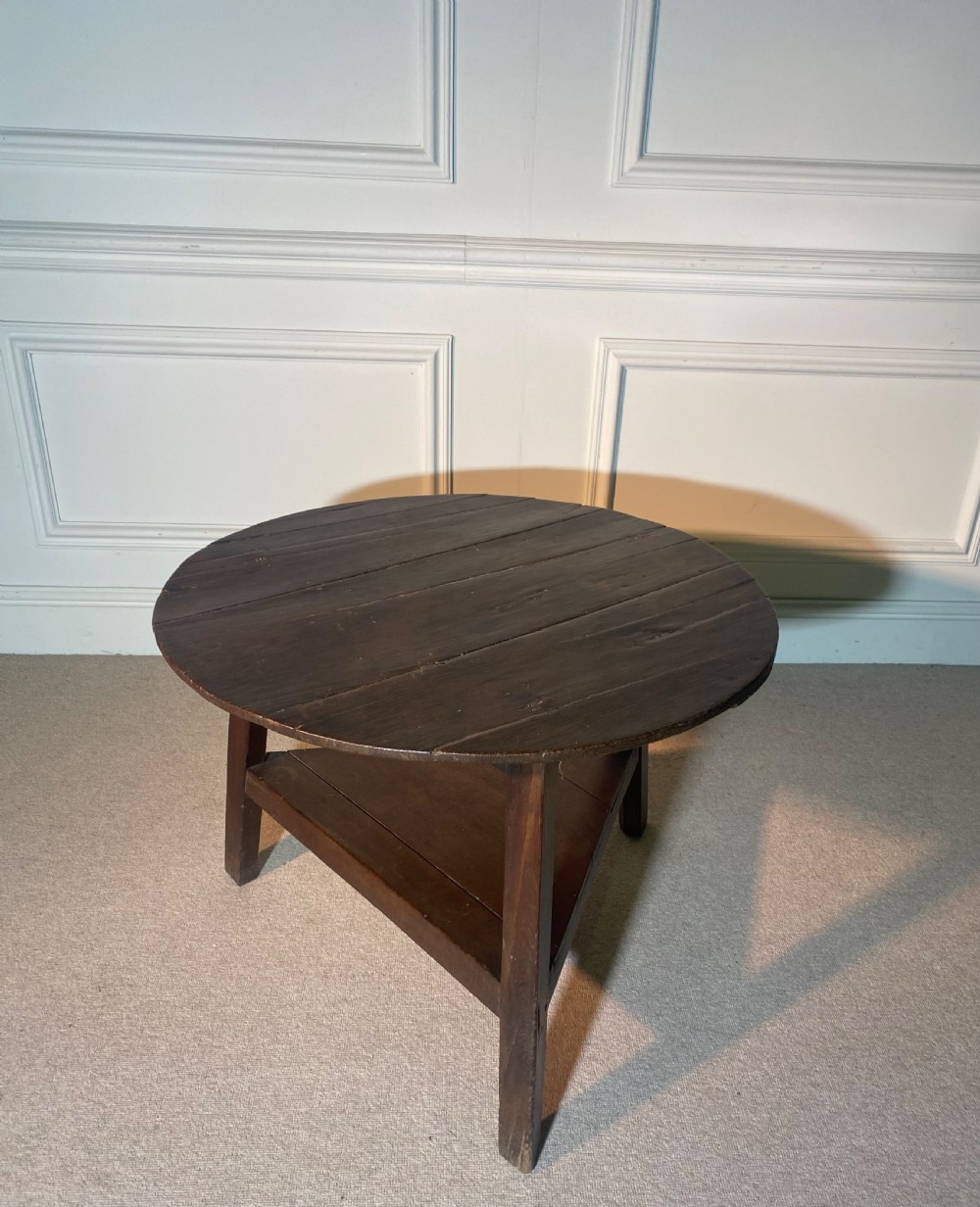 18th Century Welsh Oak Cricket table View VI