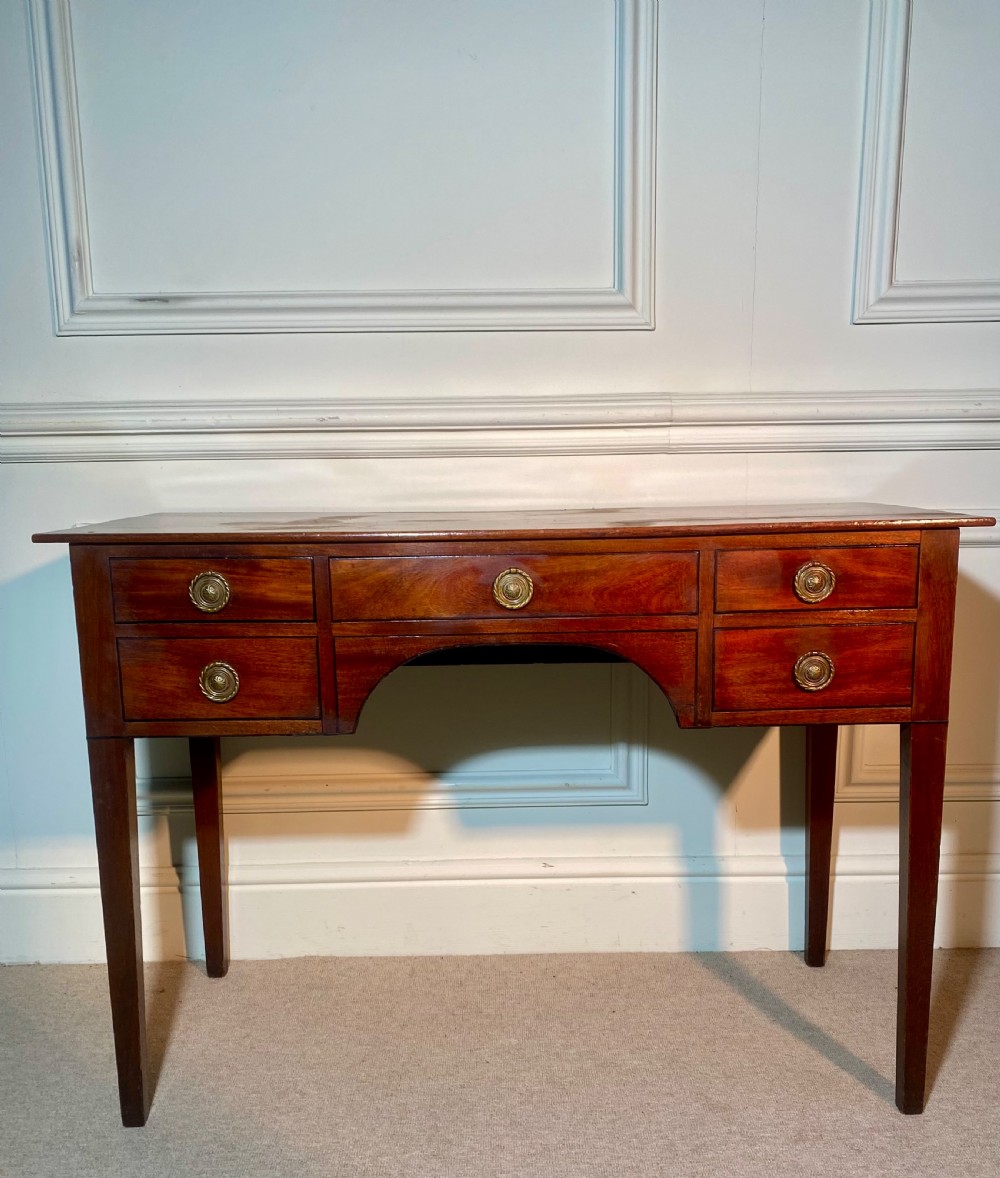 18th Century George III dressing table