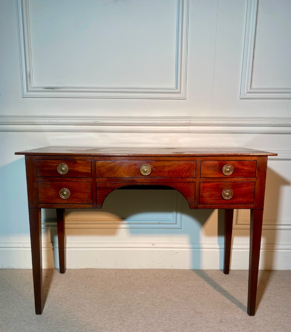 18th Century George III dressing table View II