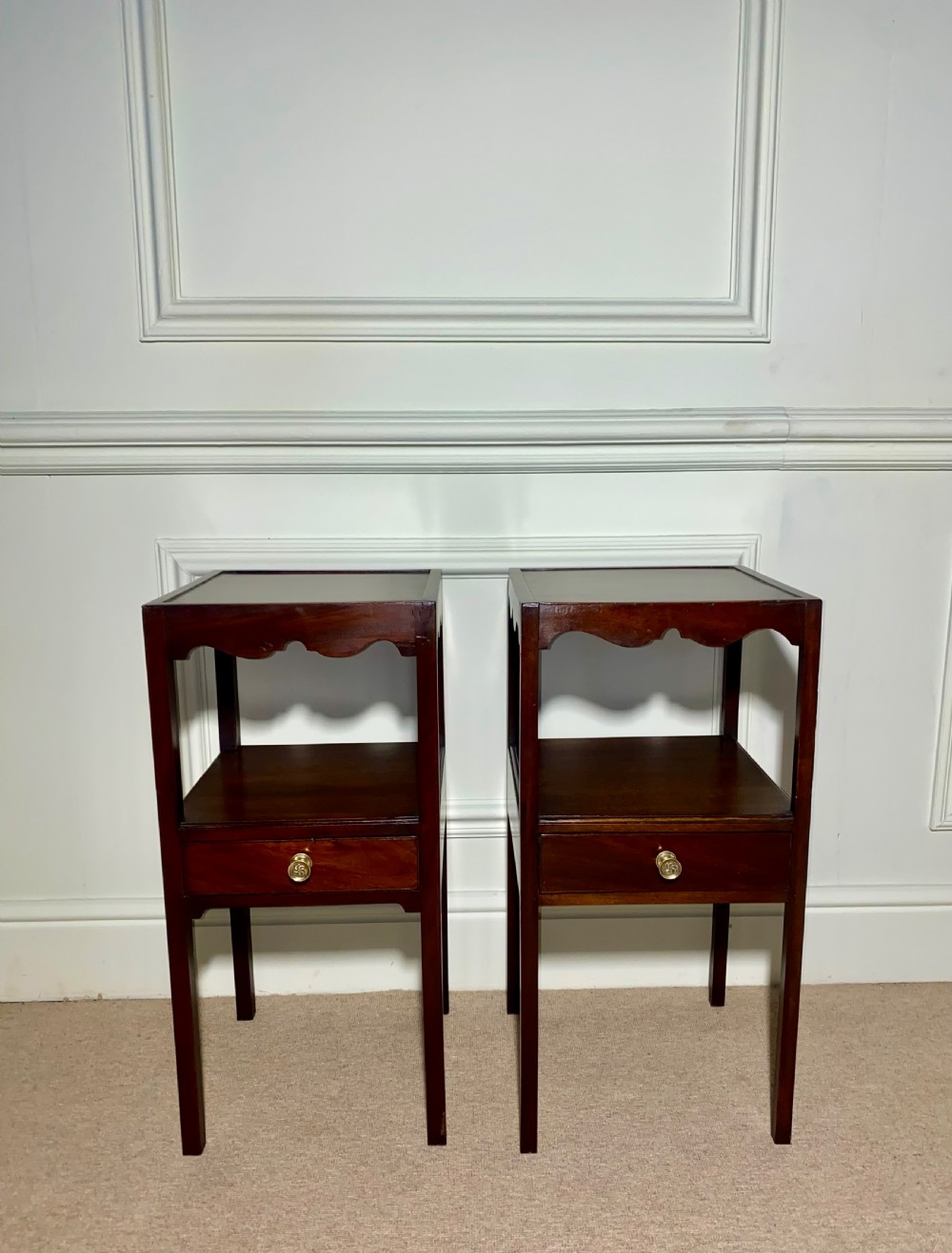 Lovely pair of George III mahogany bedside tables View III