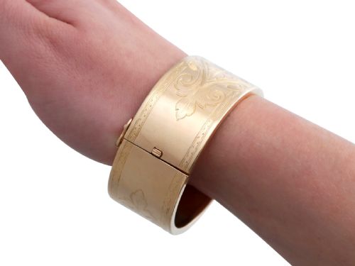 18CT ROSE GOLD BANGLE ANTIQUE CIRCA 1920 - ADDITIONAL PHOTO 9