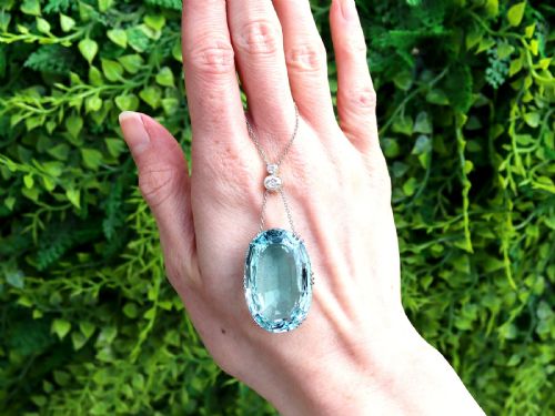 ANTIQUEVINTAGE 4834CT AQUAMARINE AND 070CT DIAMOND 18CT YELLOW GOLD AND PLATINUM NECKLACE - ADDITIONAL PHOTO 1