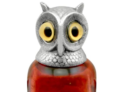 ANTIQUE VICTORIAN STERLING SILVER AND GLASS OWL SCENT BOTTLE 1889 - ADDITIONAL PHOTO 12
