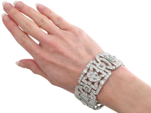 ANTIQUE ART DECO 3325CT DIAMOND AND 030CT EMERALD PLATINUM BRACELET CIRCA 1930 - ADDITIONAL PHOTO 13