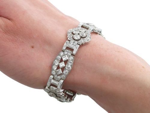 ANTIQUE ART DECO 1836CT DIAMOND AND PLATINUM BRACELET CIRCA 1920 - ADDITIONAL PHOTO 12
