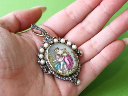 ANTIQUE 190CT DIAMOND PEARL AND ENAMEL 15CT YELLOW GOLD LOCKET PENDANT BROOCH CIRCA 1880 - ADDITIONAL PHOTO 2