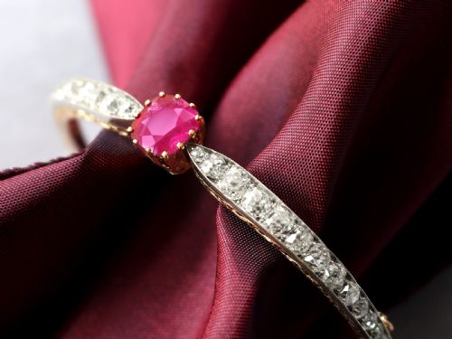 ANTIQUE 290CT RUBY AND 412CT DIAMOND 18CT ROSE GOLD BANGLE CIRCA 1890 - ADDITIONAL PHOTO 3