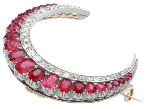 ANTIQUE 486CT THAI RUBY 088CT DIAMOND 9CT YELLOW GOLD CRESCENT BROOCH CIRCA 1890 - ADDITIONAL PHOTO 5