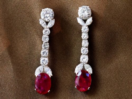 ANTIQUE 493CT RUBY AND 594CT DIAMOND PLATINUM DROP EARRINGS CIRCA 1935 - ADDITIONAL PHOTO 3
