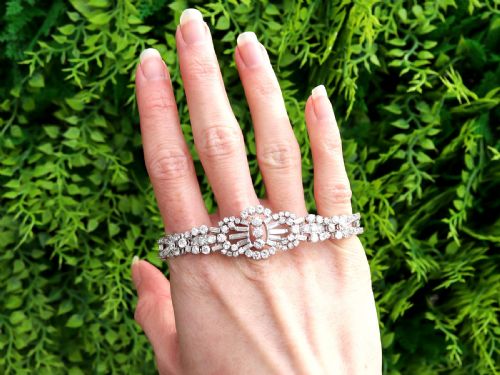 ANTIQUE 1099CT DIAMOND AND PLATINUM BRACELET CIRCA 1930 - ADDITIONAL PHOTO 1