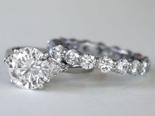 fig 4. A vintage 18ct white gold full eternity ring set with round brilliant-cut diamonds around the entire band.
