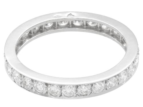 fig 4. An Art Deco diamond and platinum full eternity band featuring continuous round-cut diamonds set around the entire circumference.