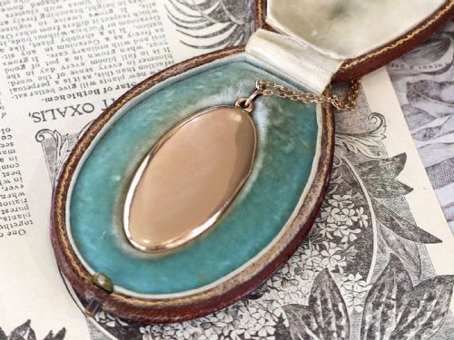 fig 4. Antique 15ct Yellow Gold Locket Pendant Circa 1900