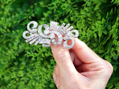 ANTIQUE ART DECO LARGE 968CT DIAMOND AND PLATINUM BROOCH CIRCA 1925 - ADDITIONAL PHOTO 1