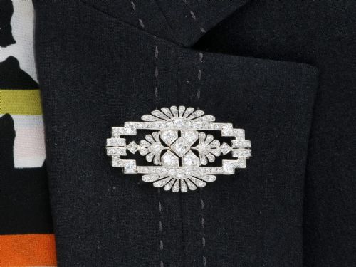 fig 8. Antique Art Deco 4.52ct Diamond and Platinum Brooch Circa 1930