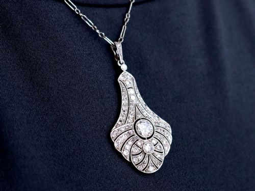 ANTIQUE ART DECO 351CT DIAMOND AND 18CT WHITE GOLD PENDANT CIRCA 1925 - ADDITIONAL PHOTO 2