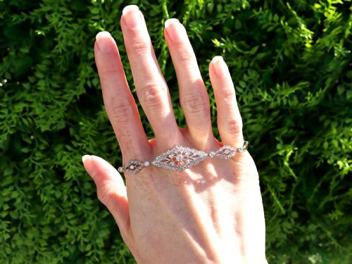 ANTIQUE 167CT DIAMOND AND 18CT YELLOW GOLD BRACELET CIRCA 1910 - ADDITIONAL PHOTO 1