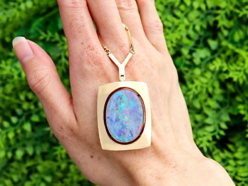 VINTAGE 634CT OPAL AND 14CT YELLOW GOLD PENDANT CIRCA 1950 - ADDITIONAL PHOTO 1