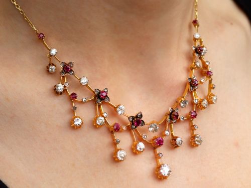ANTIQUE 250CT RUBY AND 470CT DIAMOND 18CT YELLOW GOLD NECKLACE CIRCA 1890 - ADDITIONAL PHOTO 9