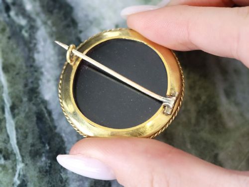 fig 6. Antique Essex Crystal and 18ct Yellow Gold Brooch Circa 1880